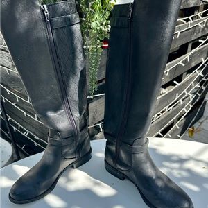 Black Guess boots size 7